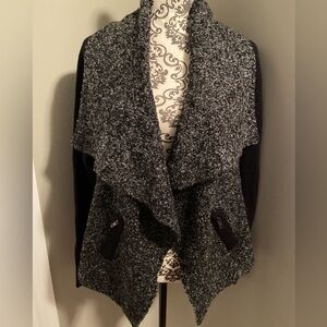 NWOT Cynthia Rowley black and speckled grey Sweater